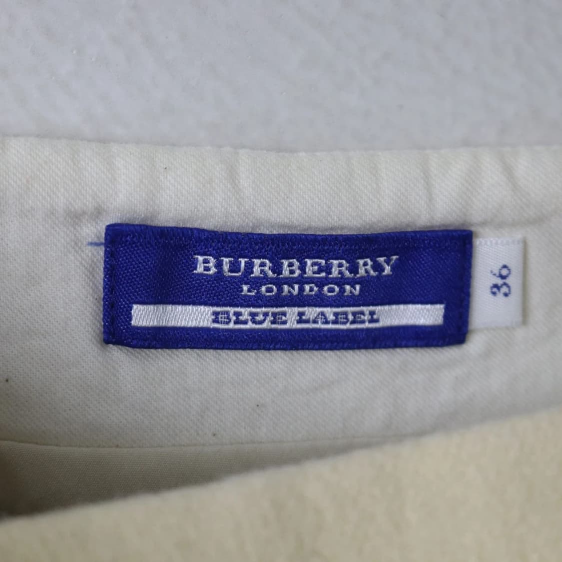 버버리 블루라벨 울 버클 포인트 미니스커트 61525 상품이미지3
