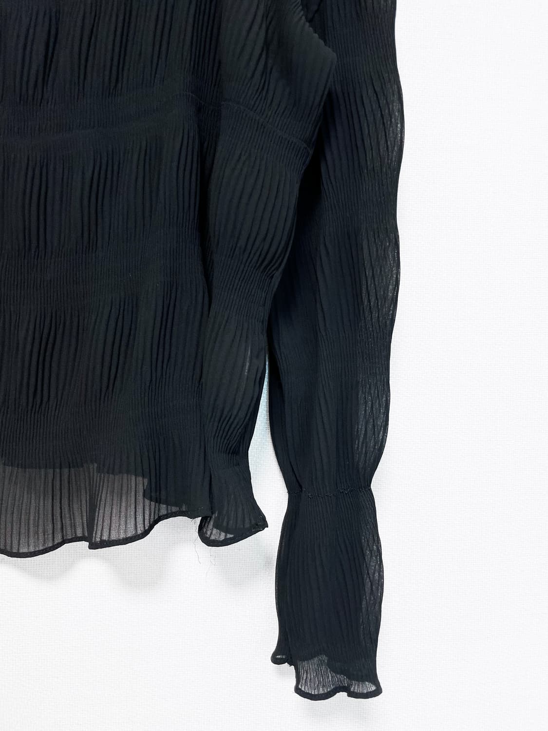 Chiffon Shirring Blouse - Black 상품이미지6