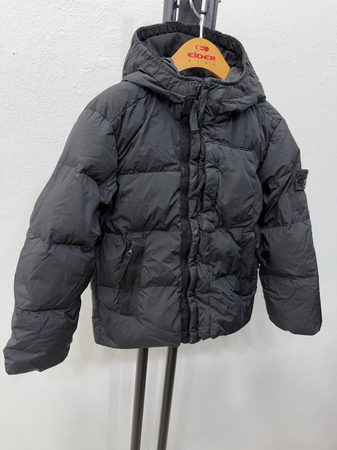 정품) 스톤아일랜드 키즈 블랙 패딩 6Y 상품이미지2