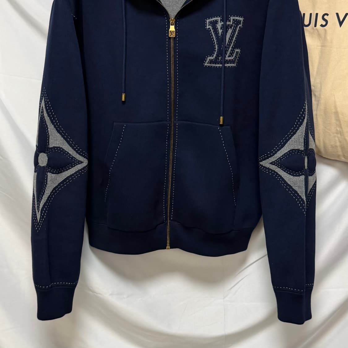 [미사용/XL] 24FW 루이비통 인타르시아 헤비코튼 후드집업 네이비 상품이미지3