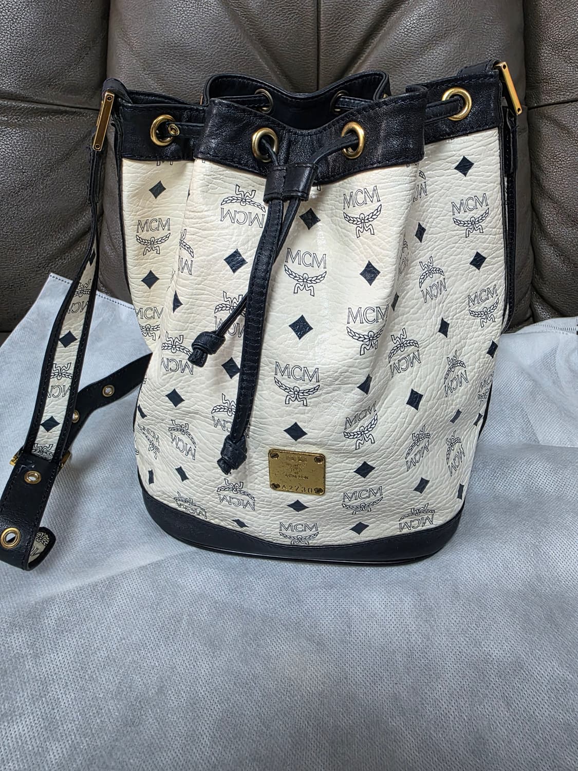 MCM 버킷백 판매합니다 상품이미지1