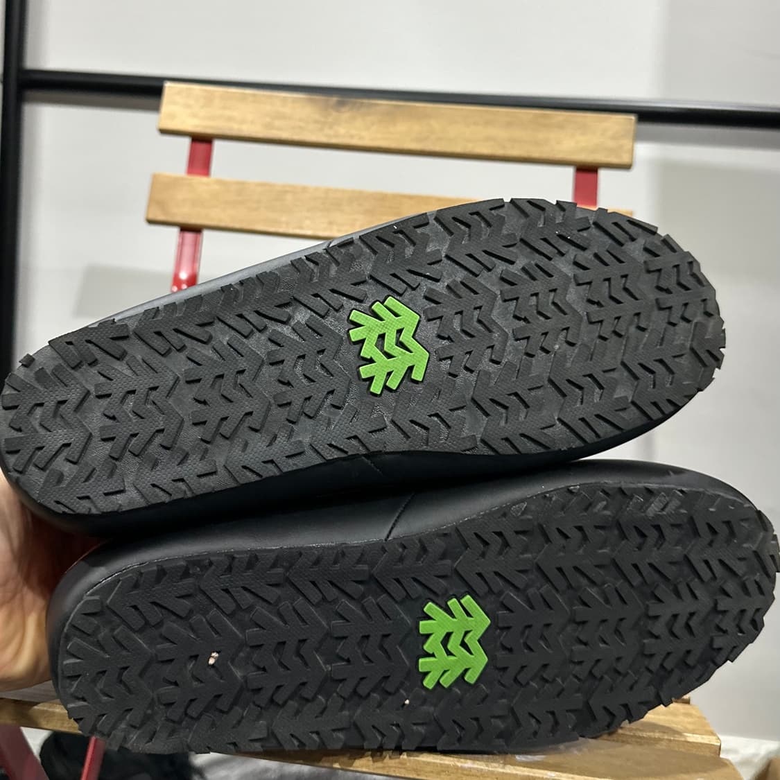 285) 코오롱 스포츠 패딩화 남성 남자 방한화 패딩 뮬 상품이미지6