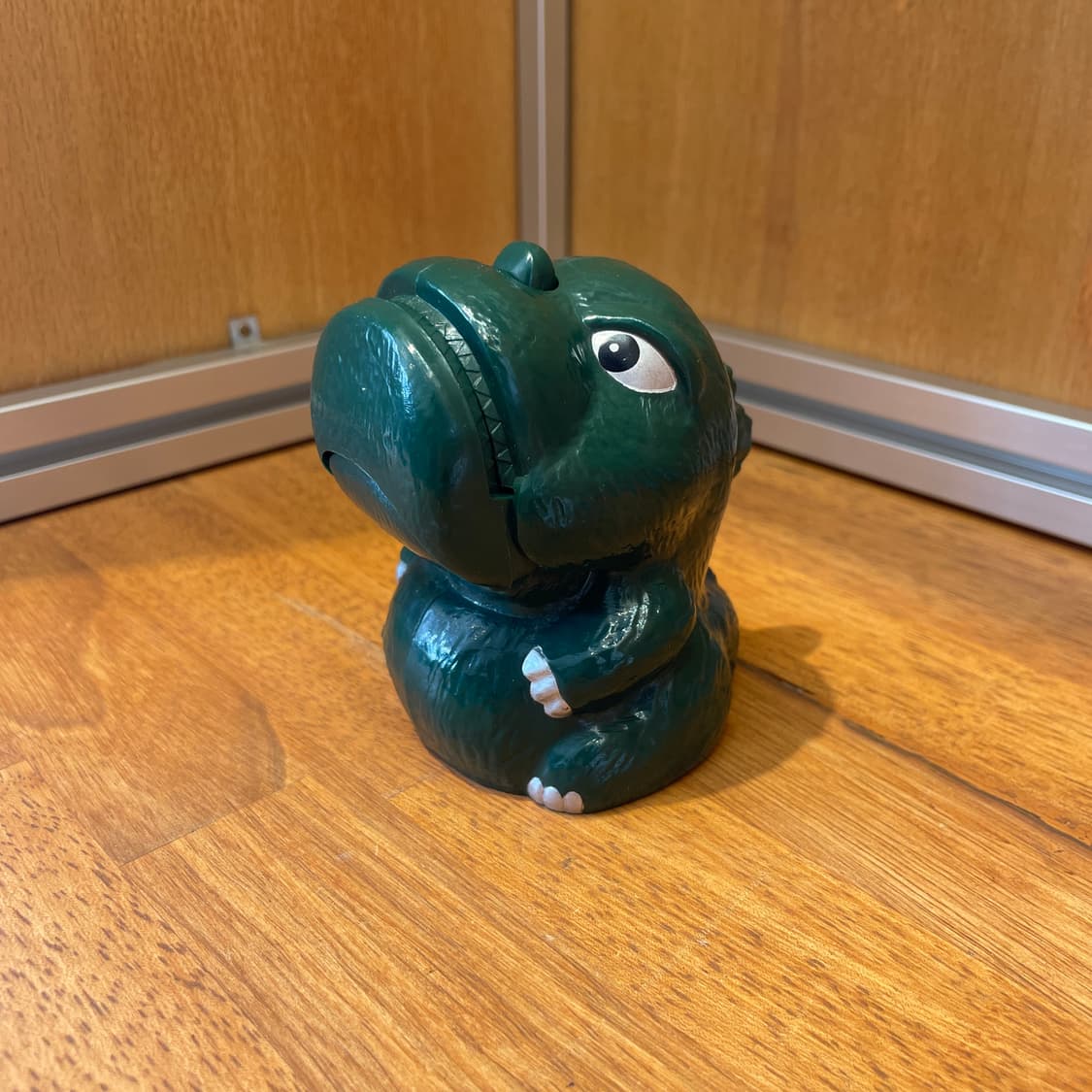 BEETLAND Gozilla Electric Razor 상품이미지2