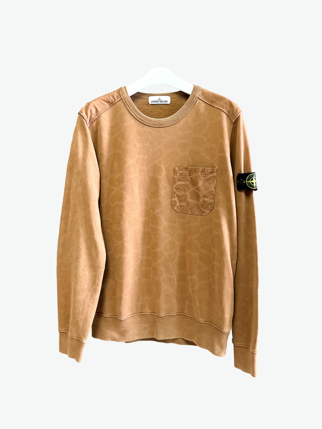 [L/매장판] 스톤아일랜드 와펜 맨투맨 상품이미지1