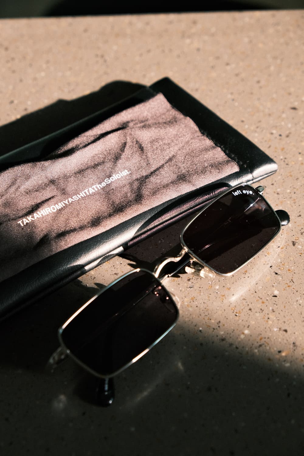 타카히로미야시타 솔로이스트  john Ⅱ 블랙 선글라스 상품이미지1