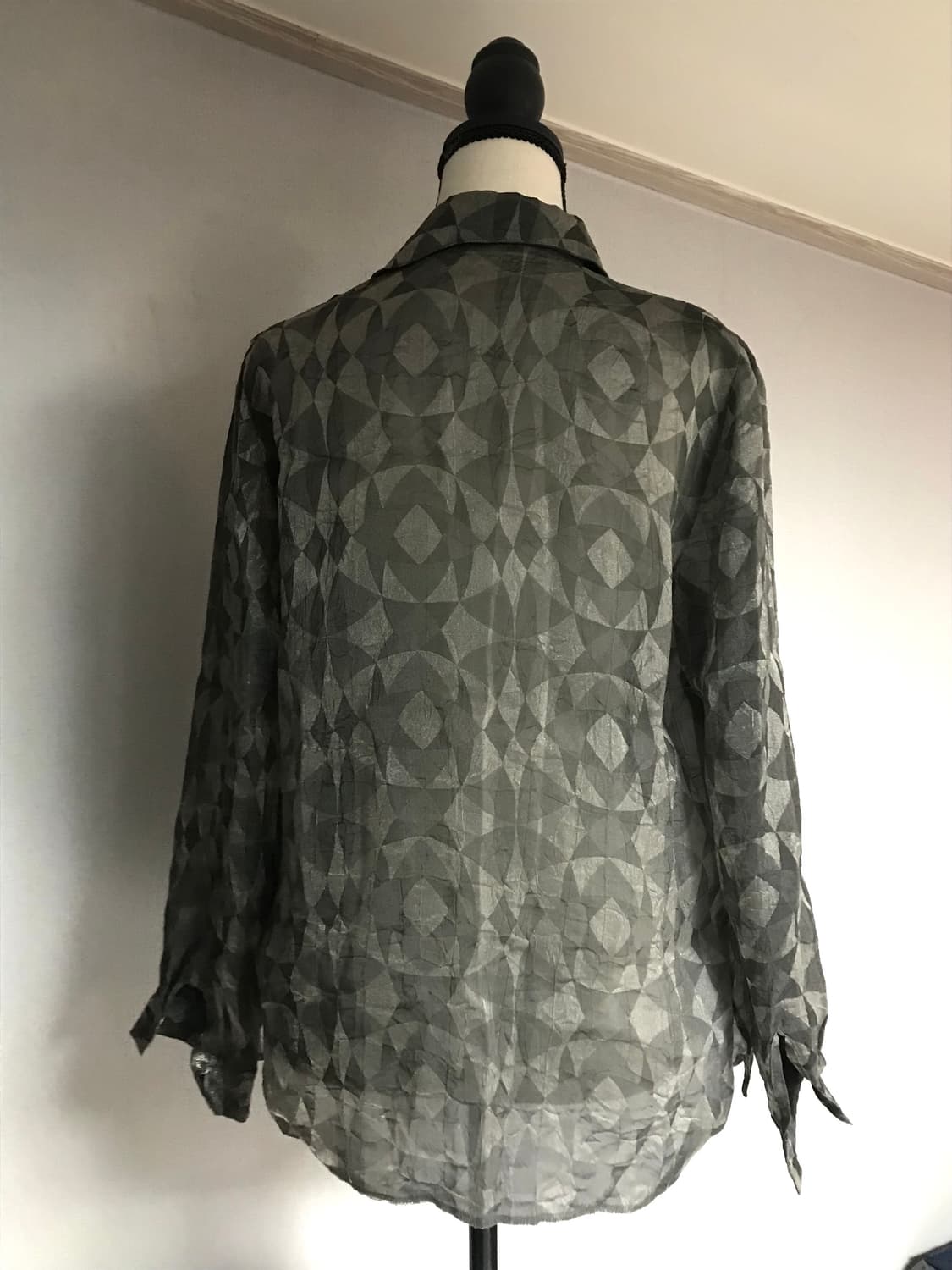 Argyle Pattern Sheer Shirt 상품이미지3