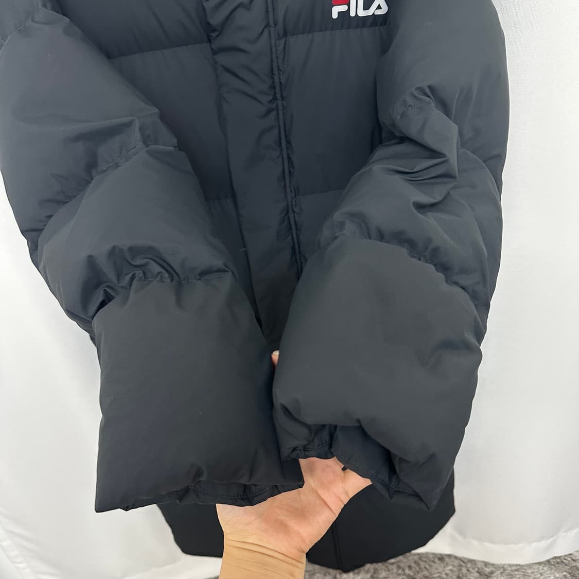   필라 남자 거위털 후드 패딩 점퍼 검정 100 L EOW 상품이미지4