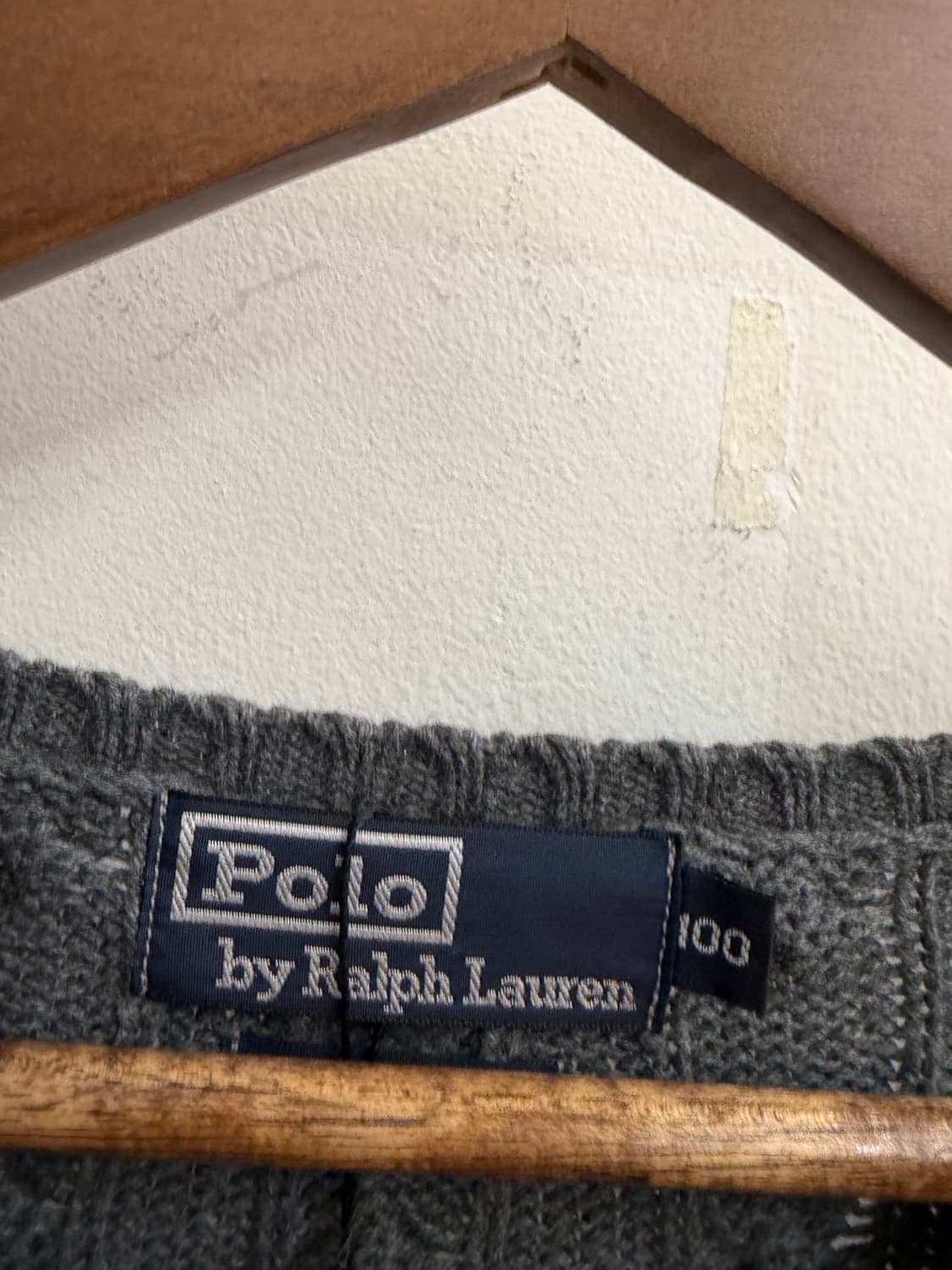 N130. 폴로 꽈배기 브이넥 니트 상품이미지2