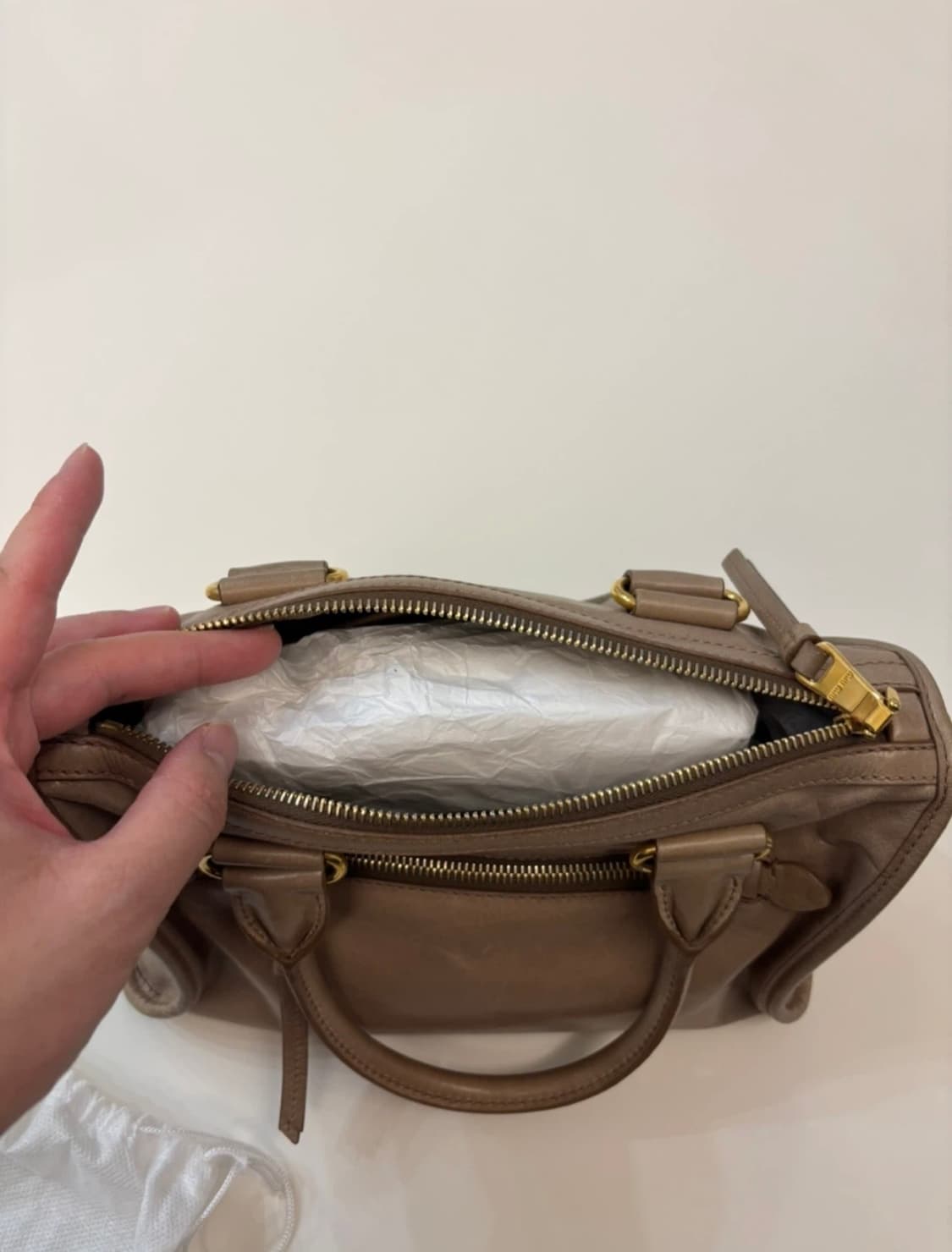 미우미우 보우백 상품이미지3