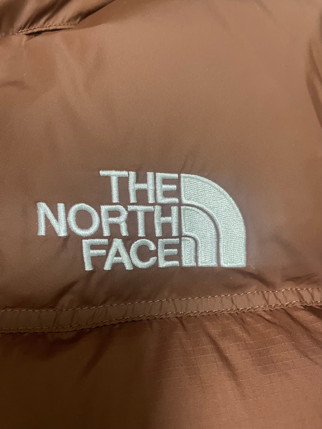 노스페이스 눕시 1996 다크오크 해외판 상품이미지3