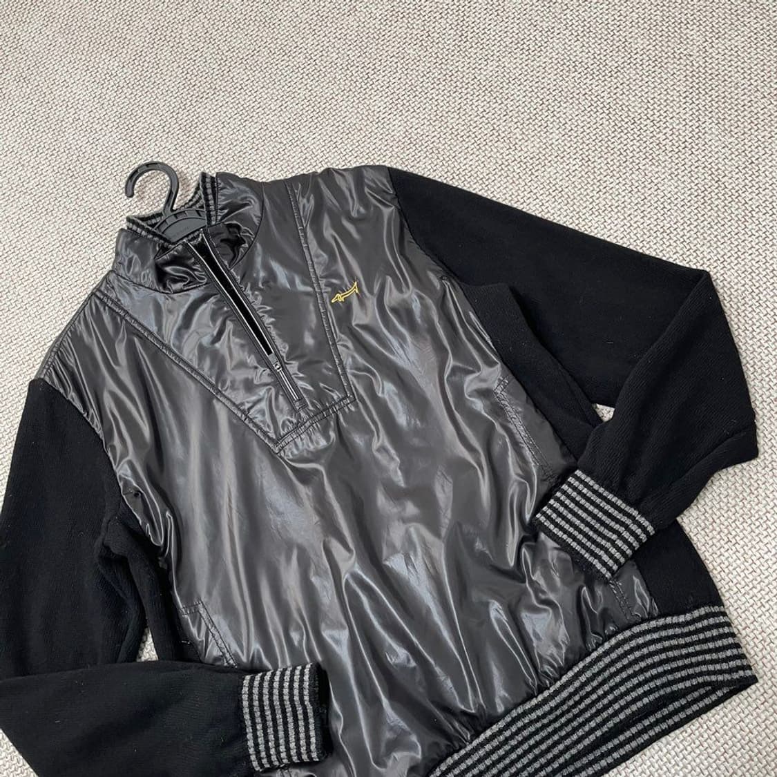 루이까스텔  반집업 니트 상품이미지2