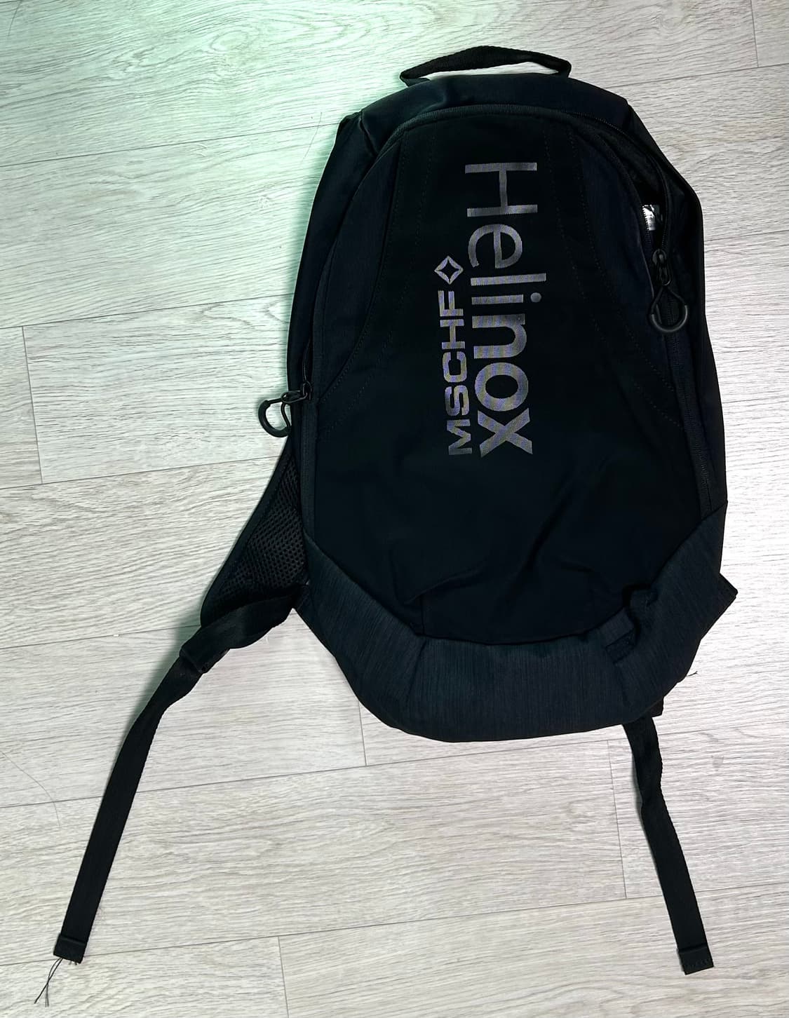 미스치프 헬리녹스 콜라보 한정판 백팩 가방 블랙 상품이미지2