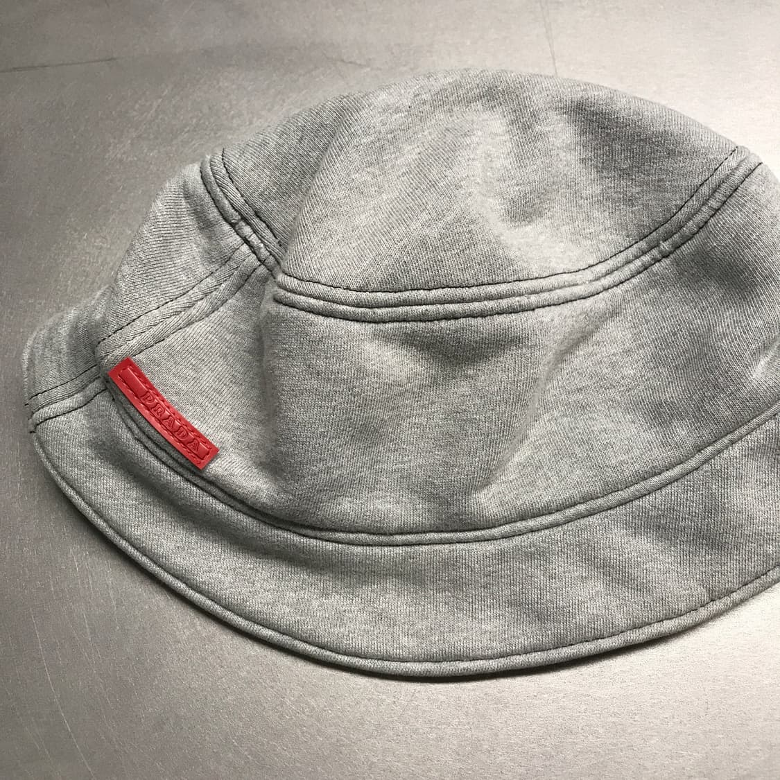 프라다 스포츠 버킷햇 그레이 M 상품이미지2