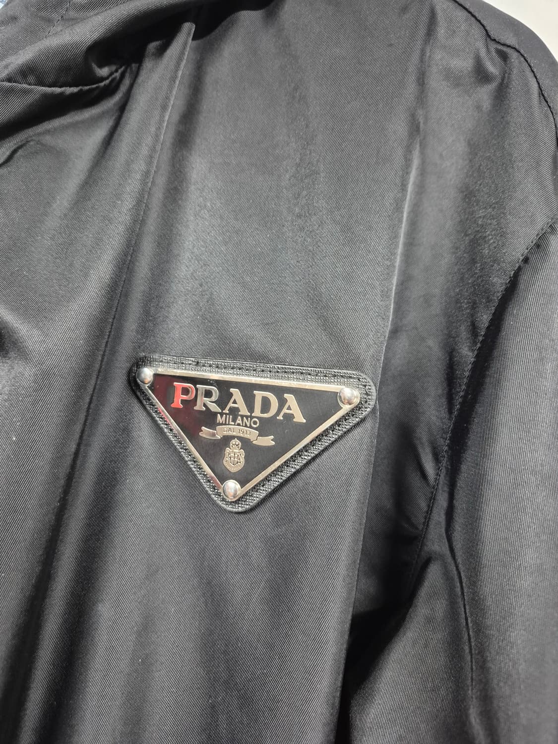 날씬77 까지 정품 프라다 나일론 방수 사파리 자켓 상품이미지3