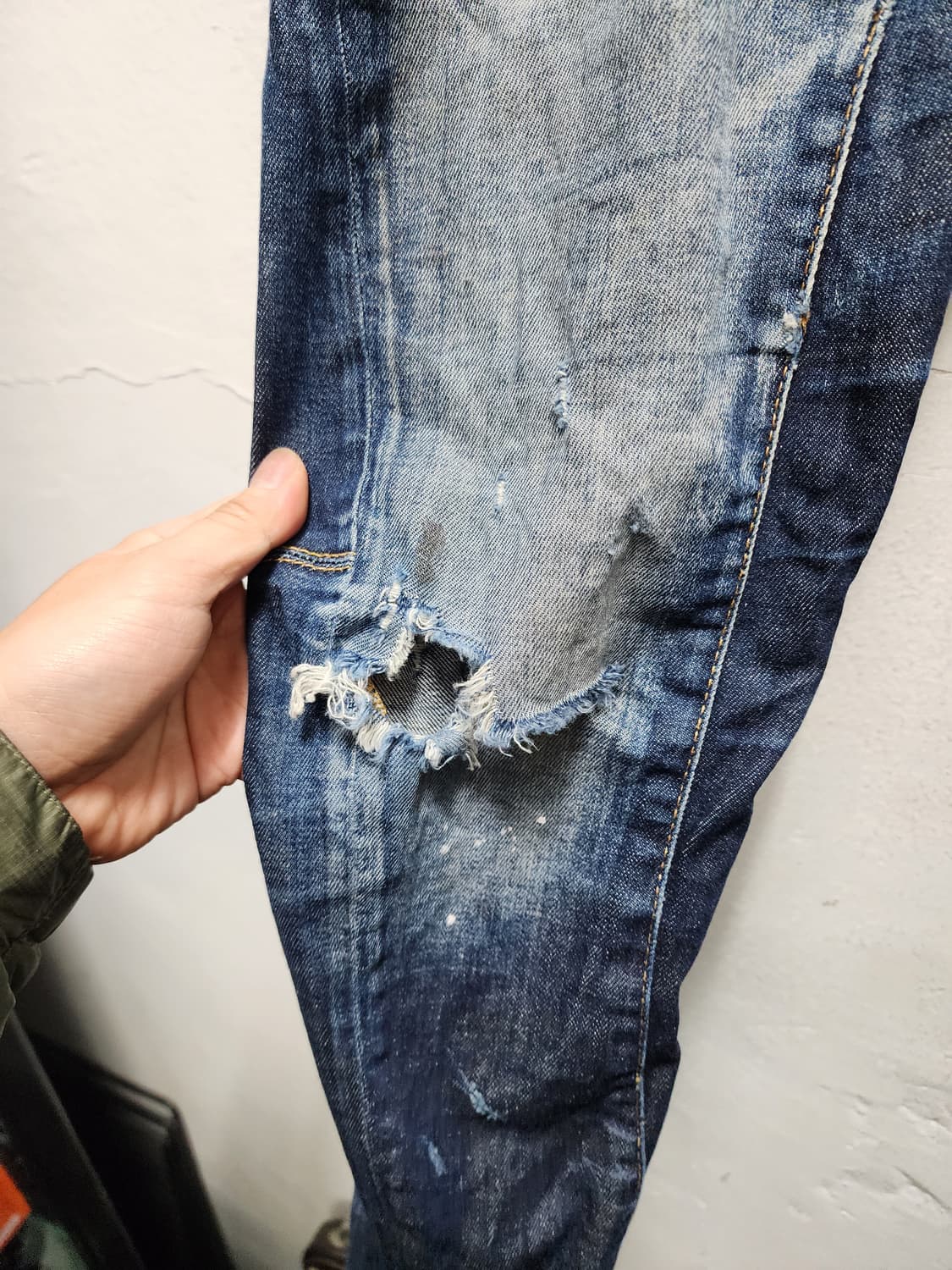 디스퀘어드2 데미지 가죽패치 청바지 상품이미지4