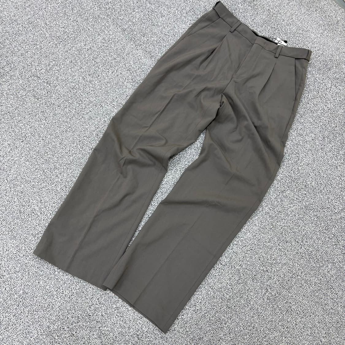 76 새상품 지오다노 핀턱 와이드팬츠 0323J 상품이미지1