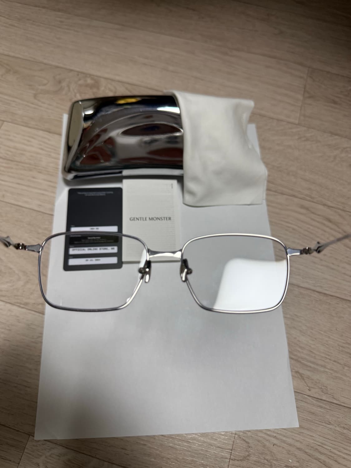 젠틀몬스터 아바(02)팝니다. 상품이미지3