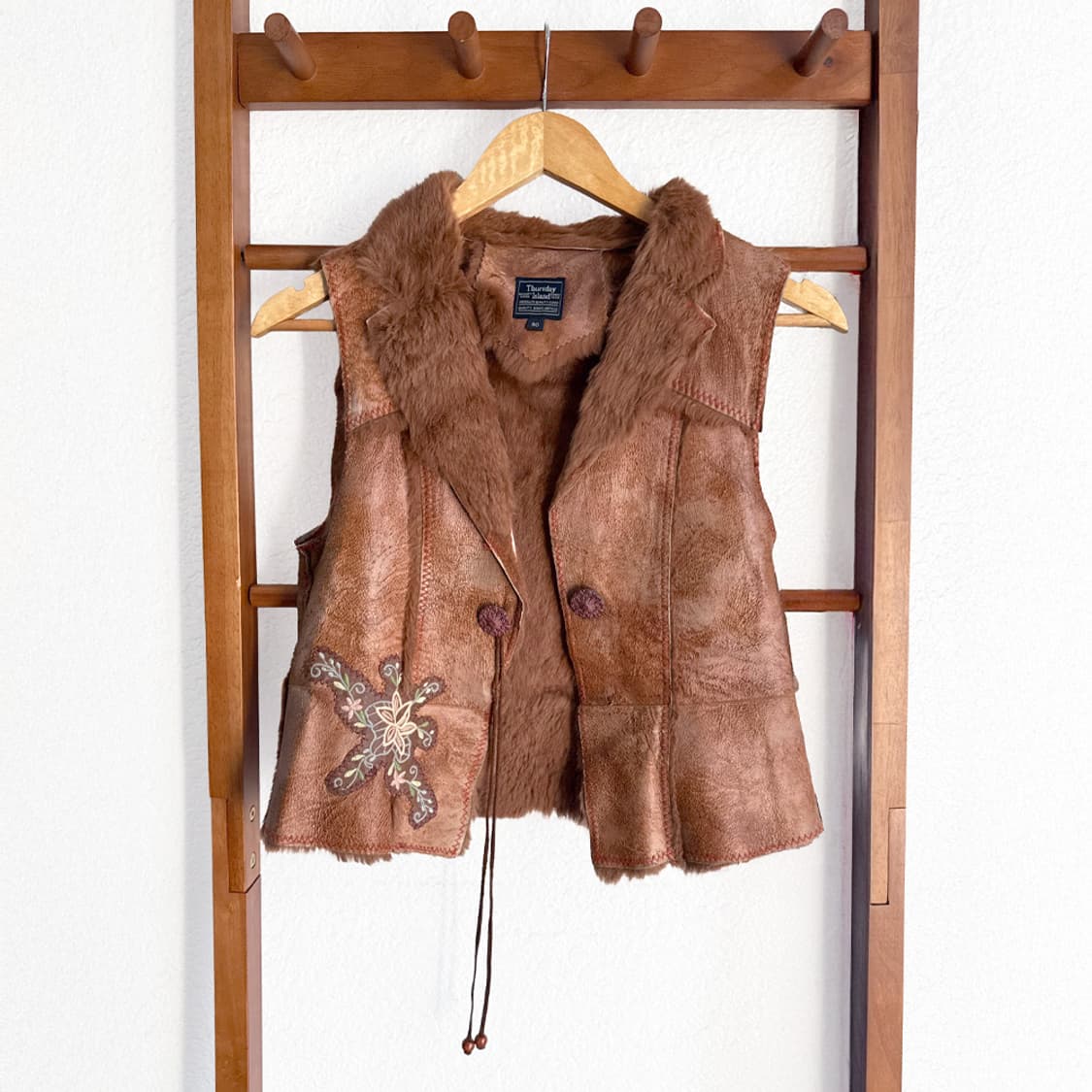 [THURSDAY ISLAND] 초원 앤티크 시어링 베스트 상품이미지1