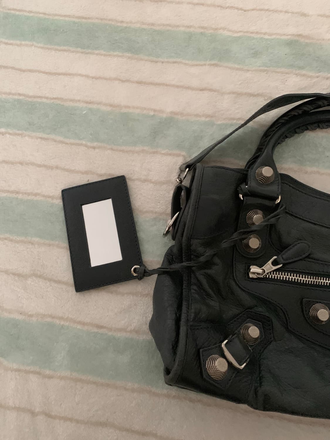 발렌시아가 모터백 시티백 다크 그레이 자이언트 상품이미지5