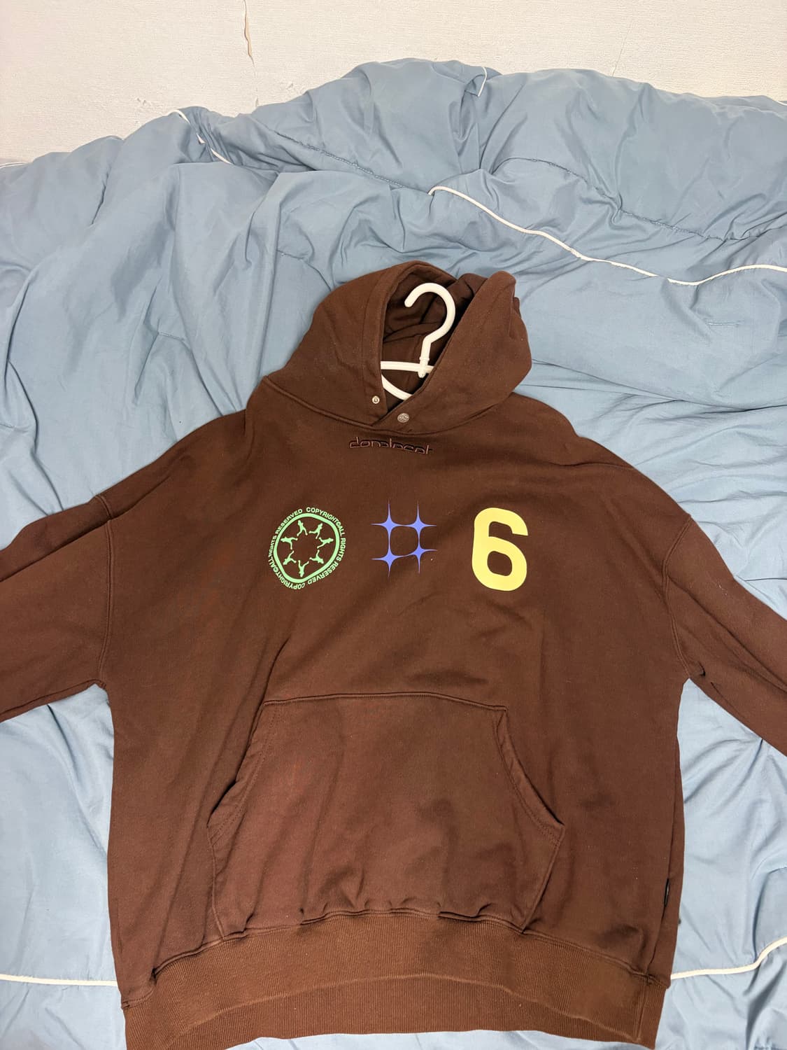 도미넌트 후드티 상품이미지1