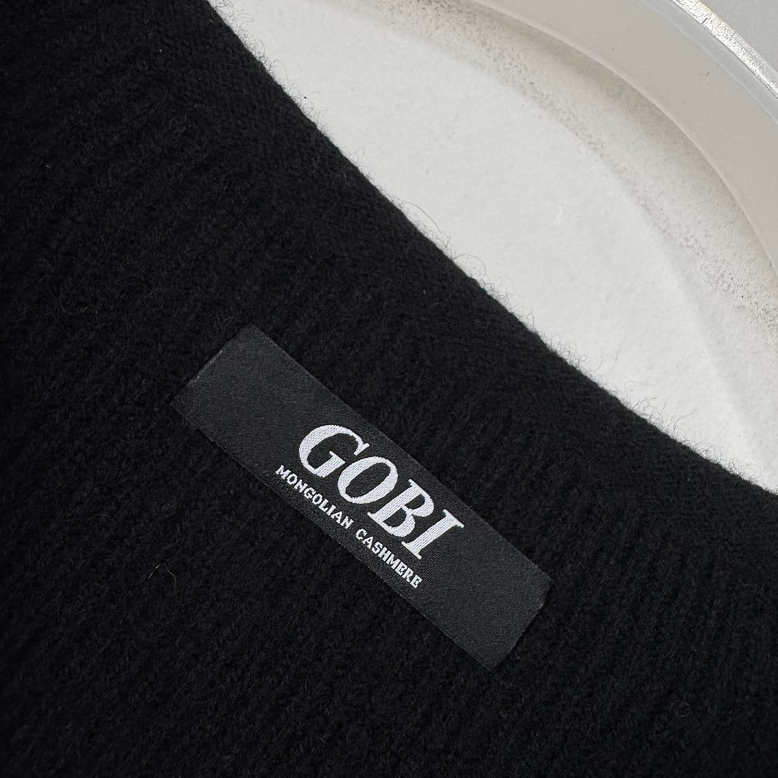 고비 캐시미어100 루즈핏 니트 (BLACK) 상품이미지2