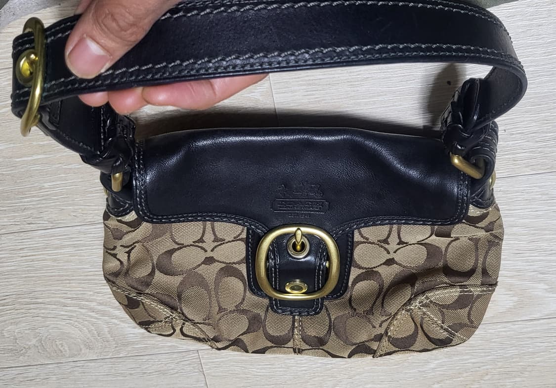 코치 소호 슐더백  상품이미지2