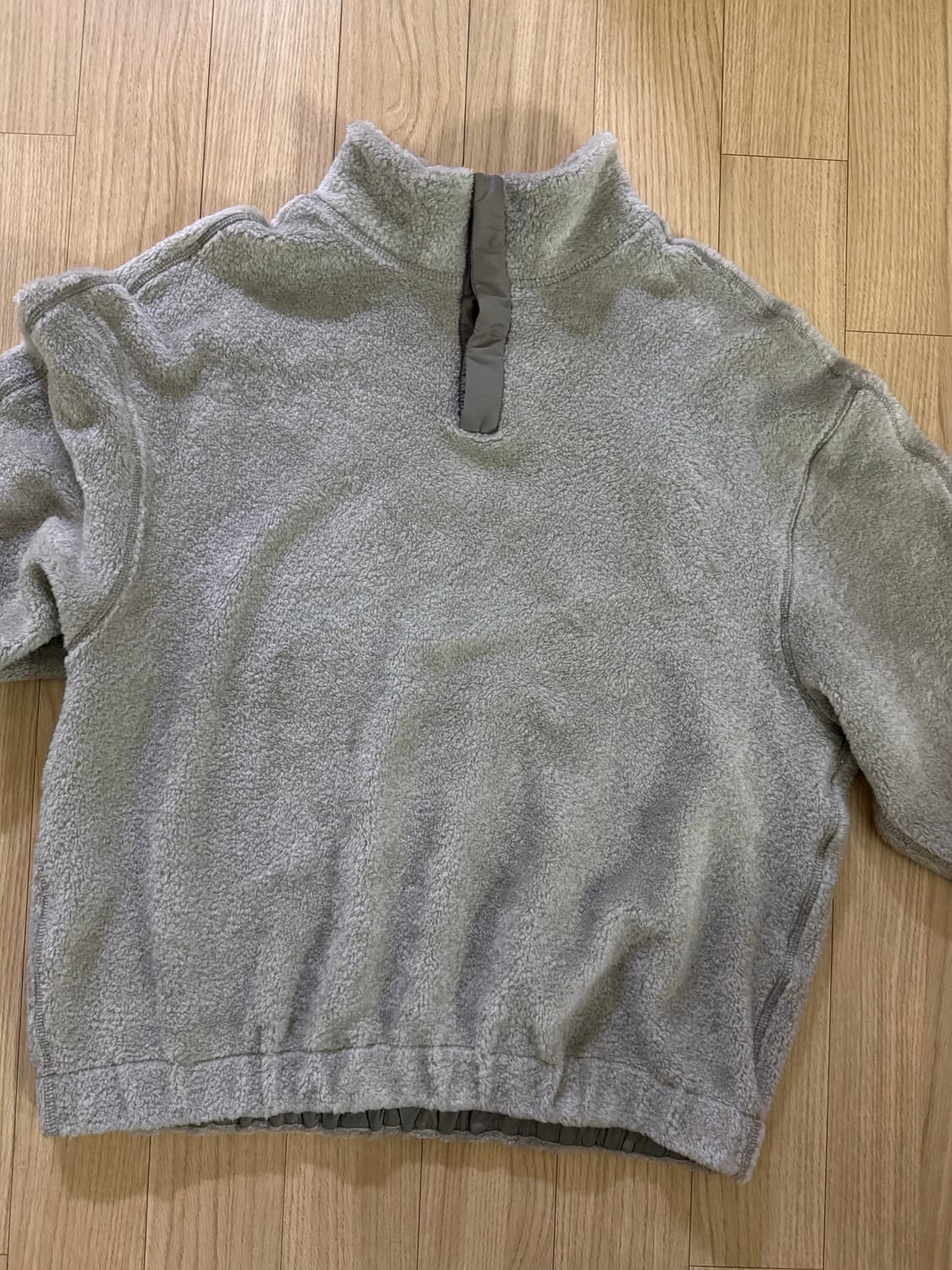 아모멘토 플루피 오버사이즈 하프넥 풀오버 그레이 L 상품이미지3