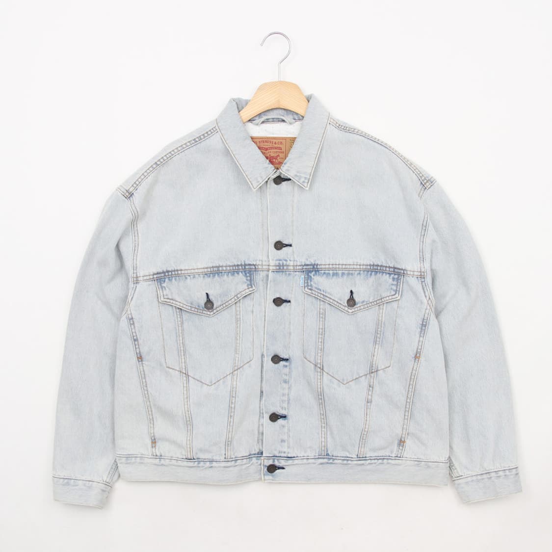 리바이스X심슨 콜라보 데님 자켓 상품이미지2