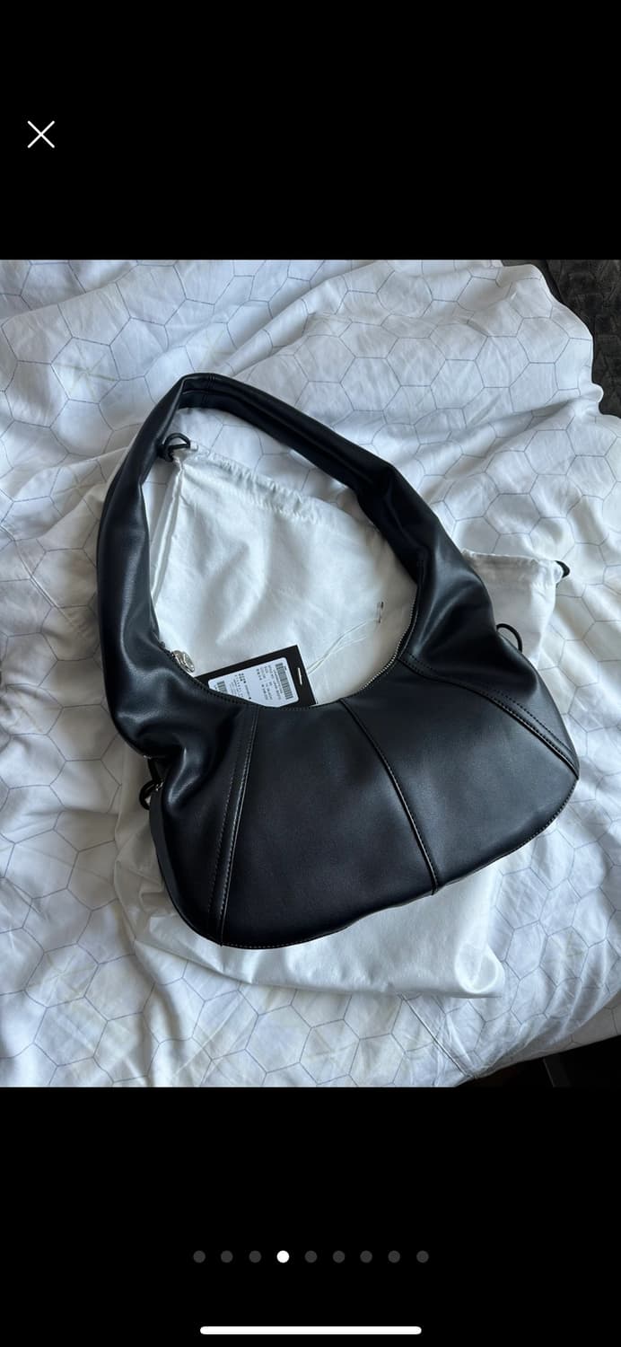 (새제품,실사첨부)RAIVE레이브 딤플라지백 블랙 컬러 상품이미지2