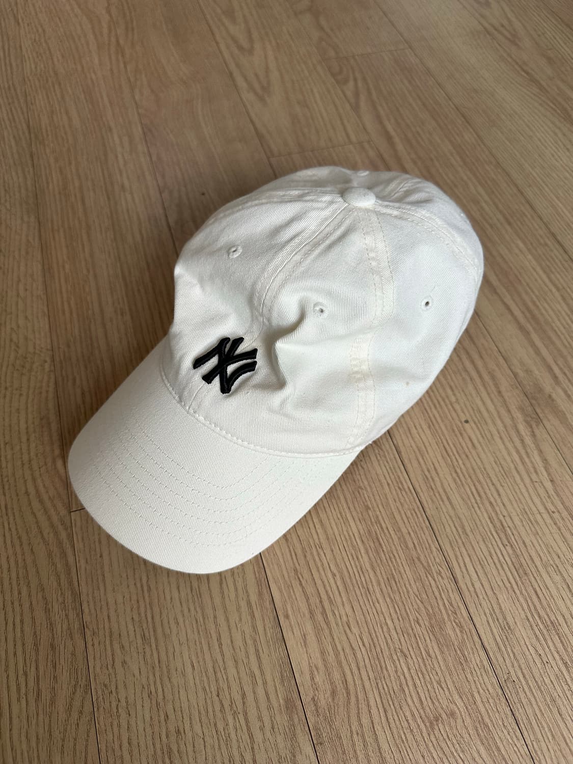 MLB 뉴욕 양키스 볼캡 (화이트 아이보리) 상품이미지1