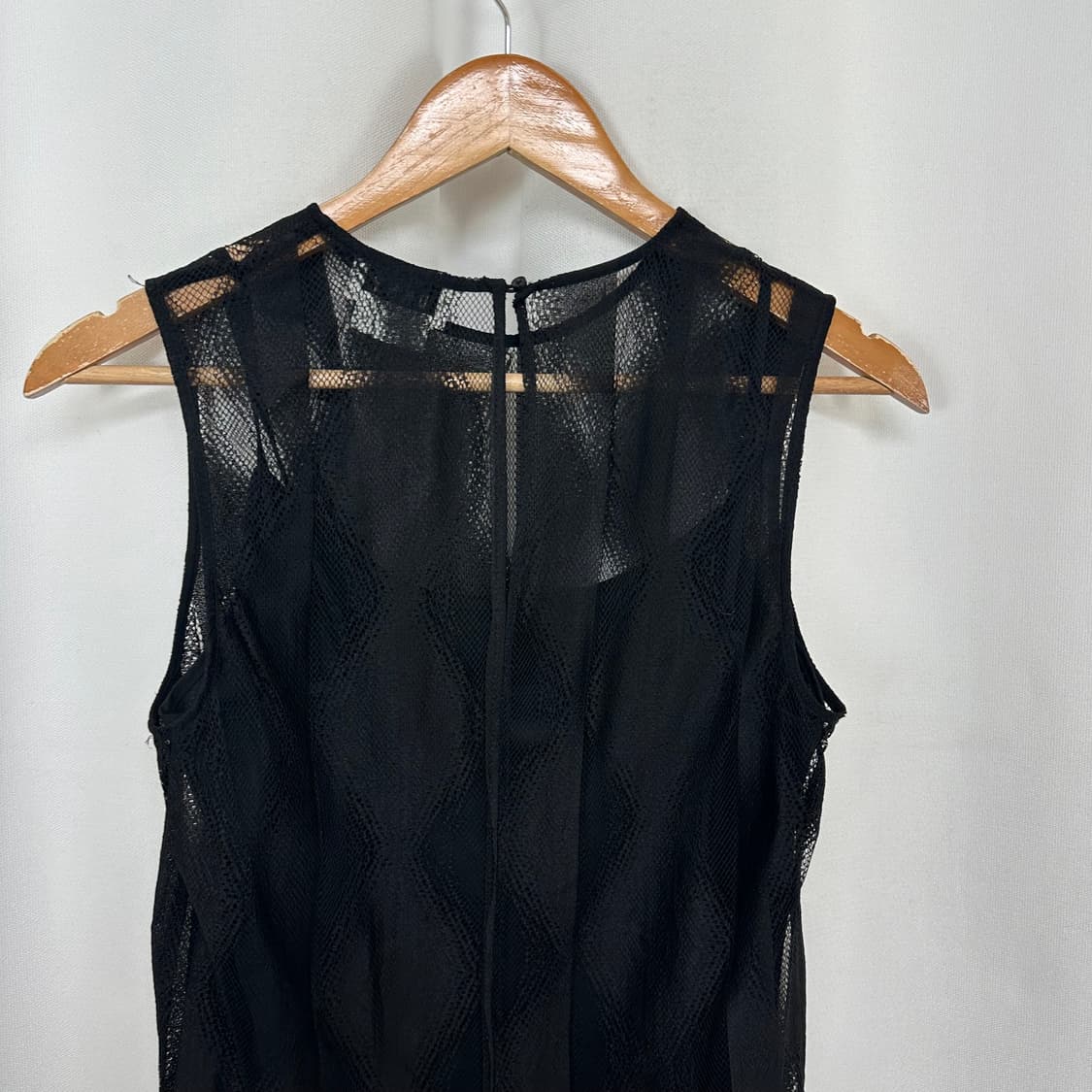   DKNY 여자 시스루 민소매 블라우스티 검정 S 상품이미지6