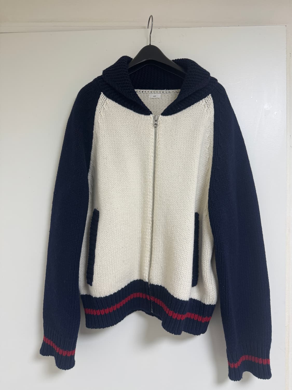 어그스트 mignon zip up sweater 상품이미지2