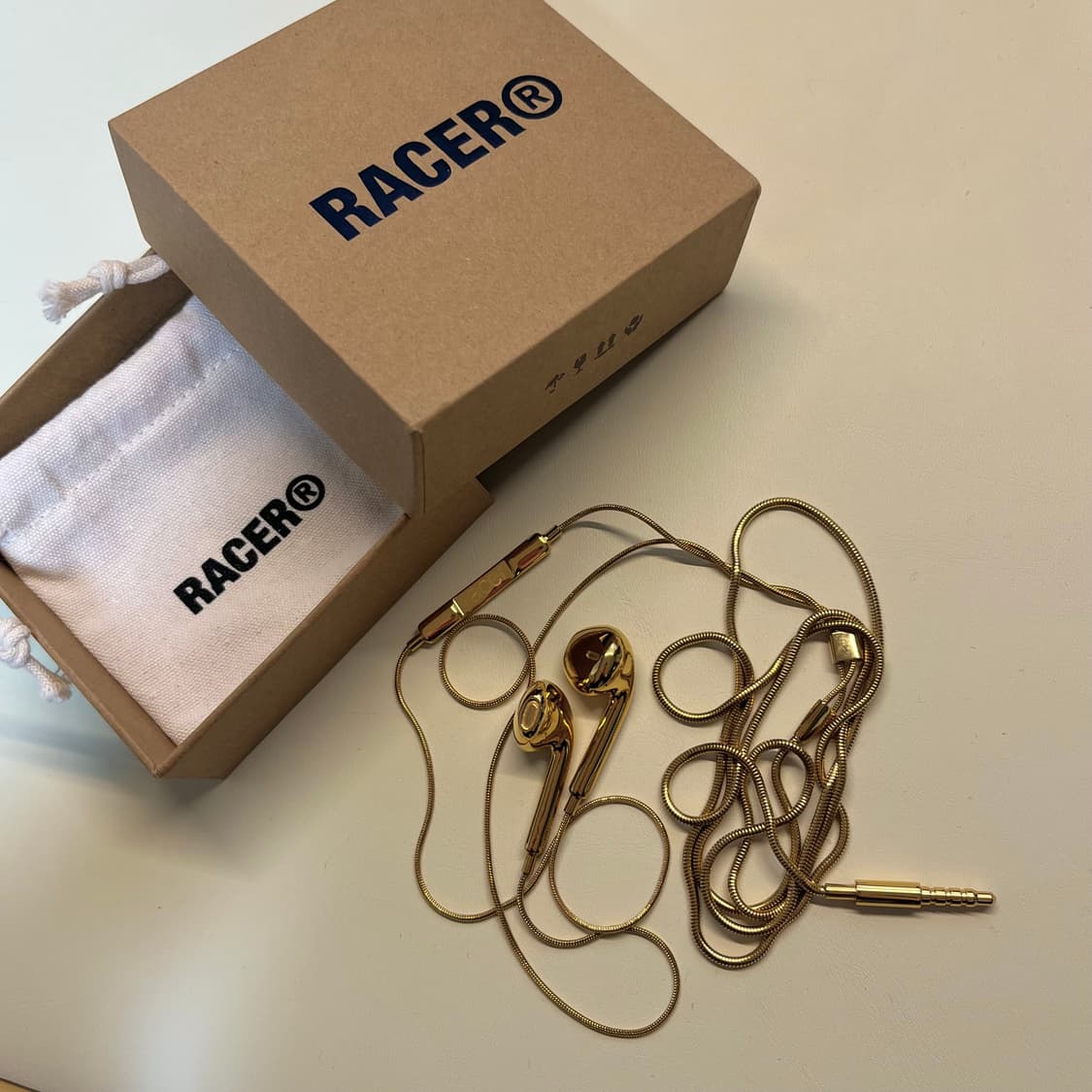 레이서 월드와이드 골드 이어폰 액세서리 목걸이 상품이미지3