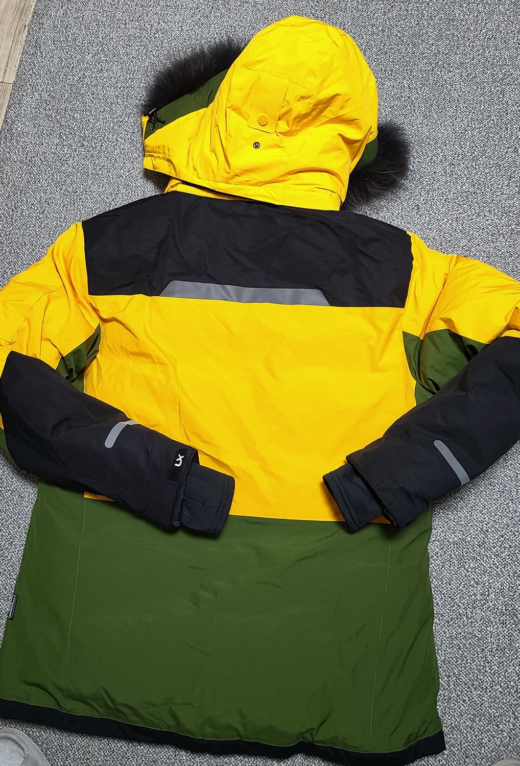 고어텍스 윈드스토퍼 대장급 거위구스패딩 100L 새제품 상품이미지9