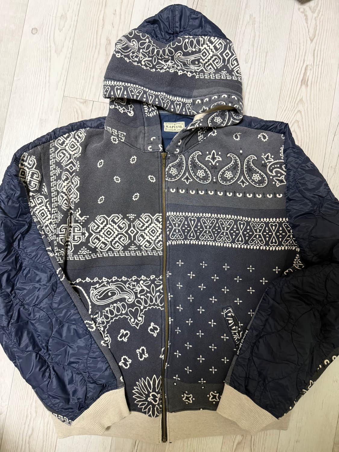 캐피탈 반다나 후드 집업 상품이미지1