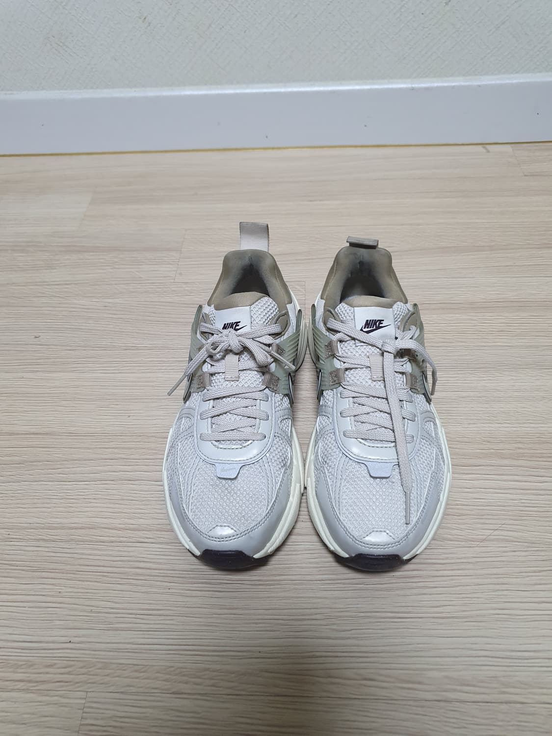 나이키 v2k 런 운동화 240 상품이미지3