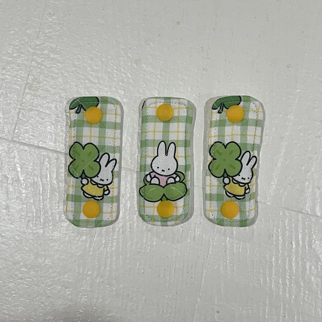 [ 핸드메이드 ] 미피 클로브 원단 케이블 홀더 상품이미지1