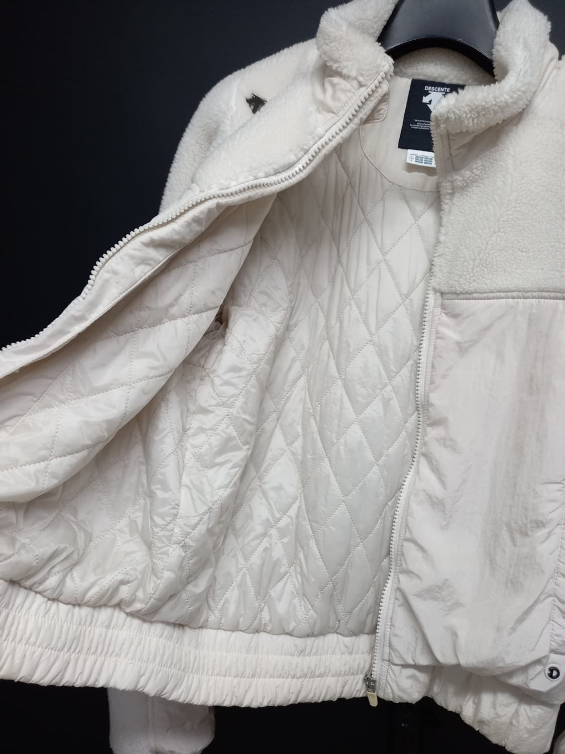 데상트 추동 부클비숑 누빔점퍼 55.44 상품이미지8