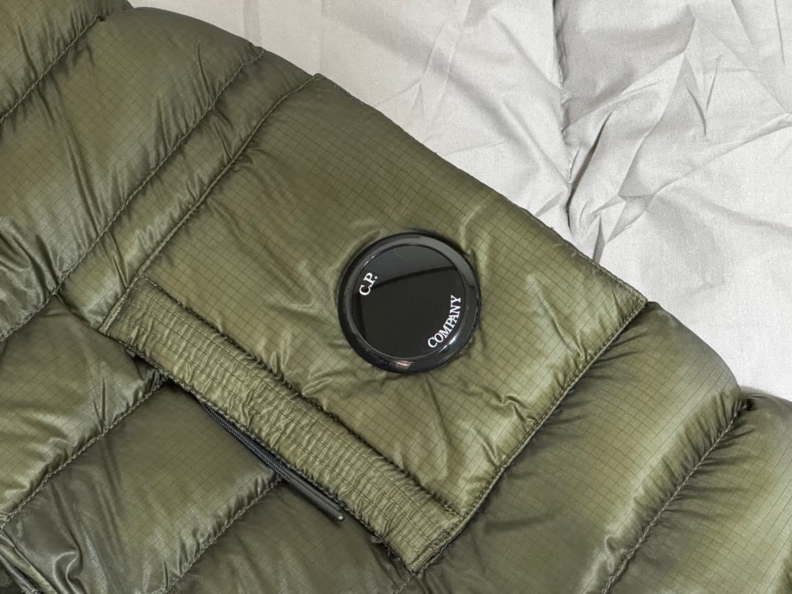 cp컴퍼니 dd쉘 패딩 S 상품이미지2