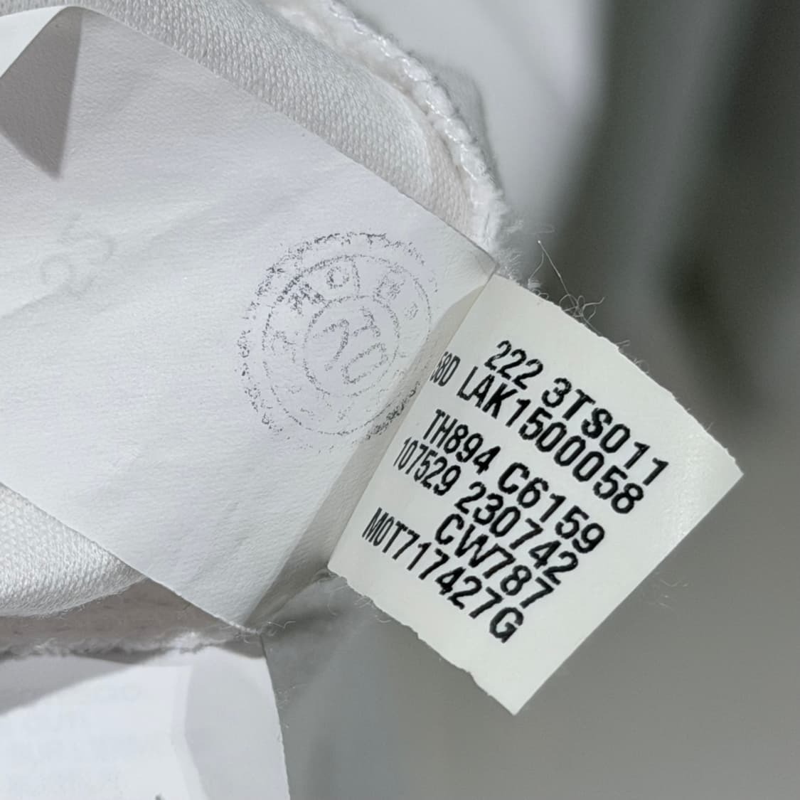 (A+/52) / 브루넬로쿠치넬리 자수 로고 레귤러핏 화이트 반팔 티셔츠 상품이미지7