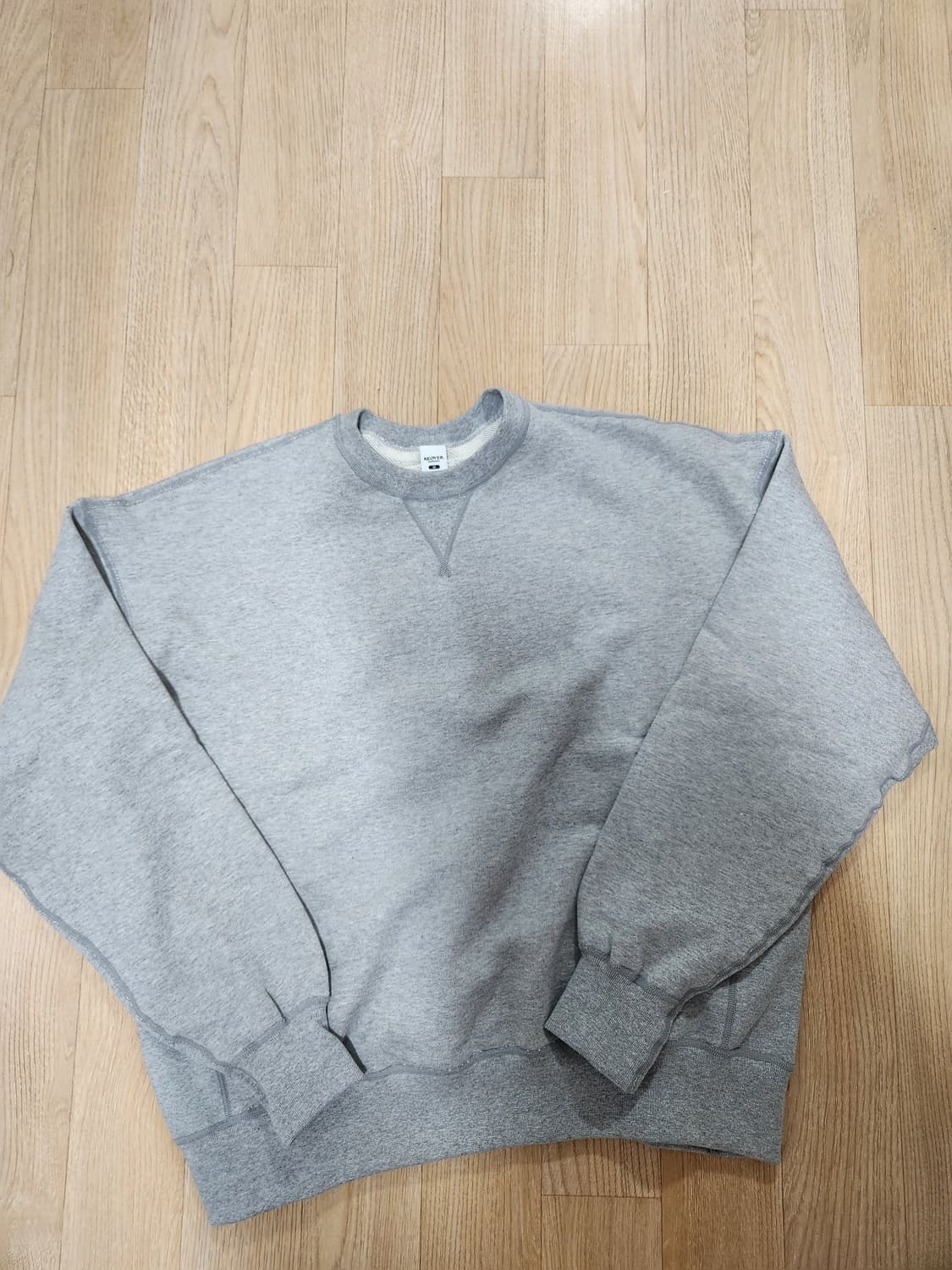 리오버 스웻 새상품 M 판매 상품이미지3