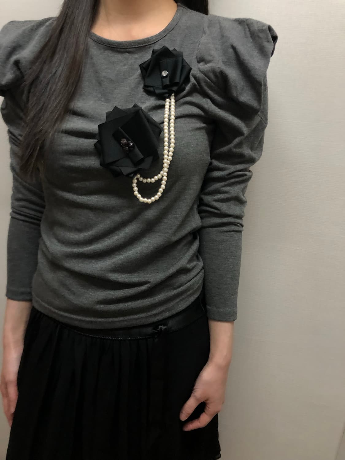 빈티지 그레이 플라워 셔링 탑 상품이미지6