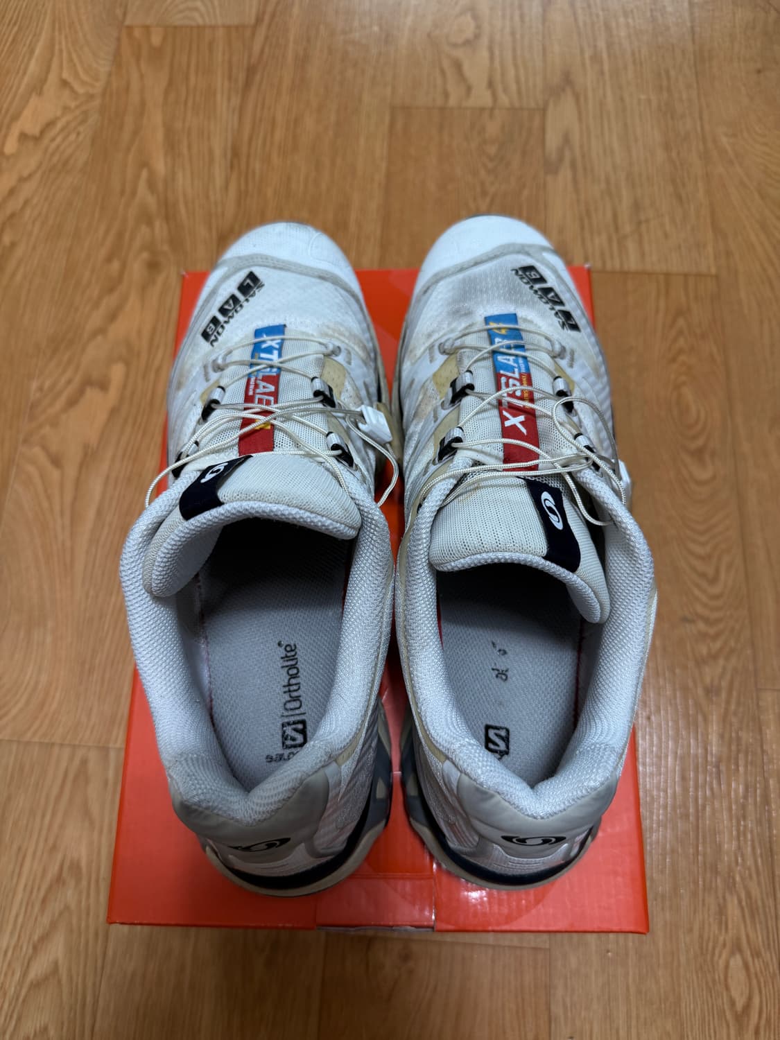 살로몬 신발 상품이미지1