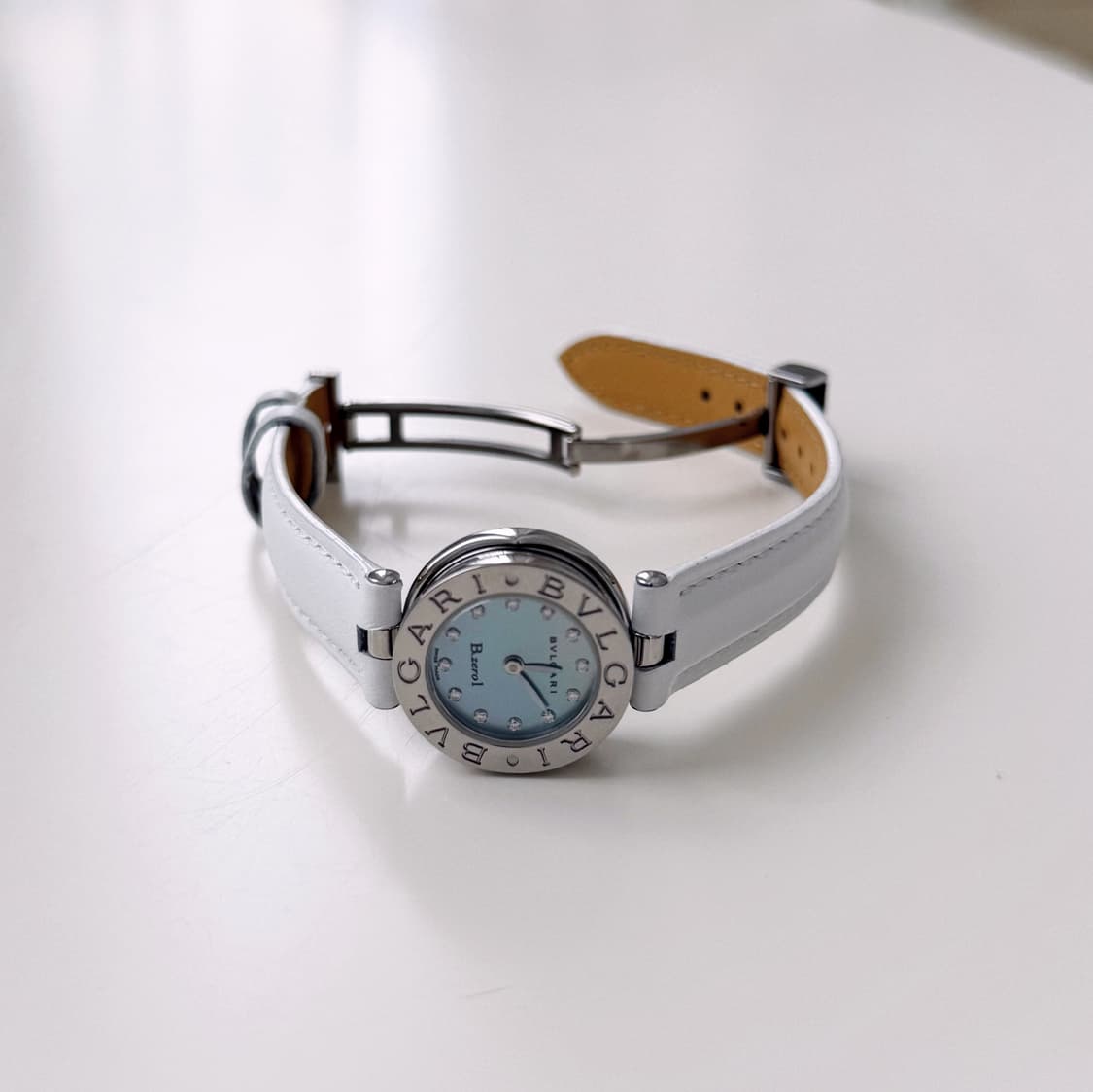 불가리 비제로원 블루 쉘 다이아 시계 상품이미지8