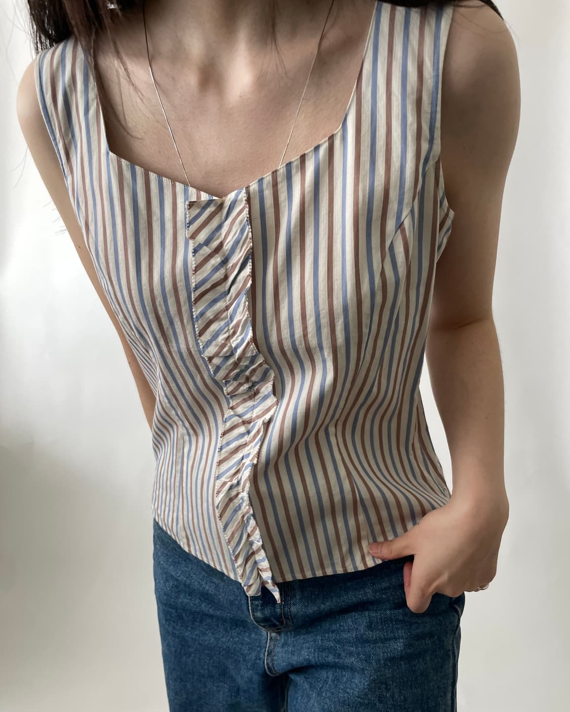 Aquascutum square neck frill blouse 상품이미지8