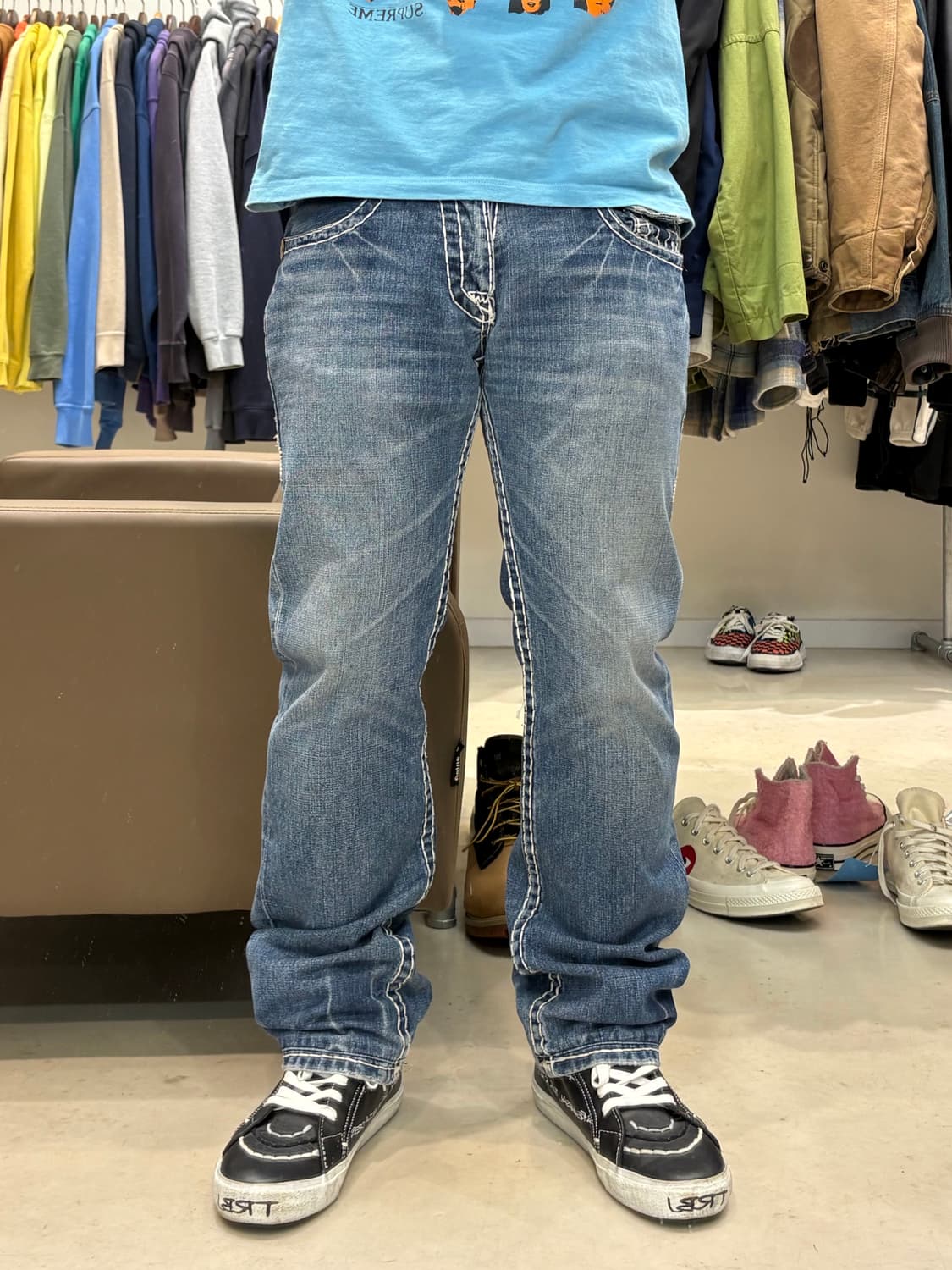 트루릴리젼 빌리 슈퍼 T 부츠컷 데님 팬츠 상품이미지8