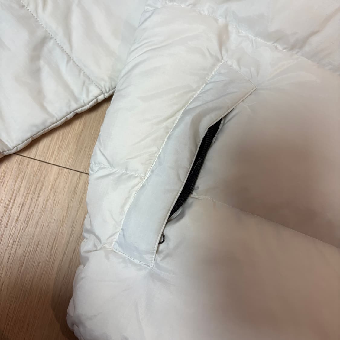 노스페이스 1996 레트로 눕시 700 필 패커블 재킷 TNF (S) 상품이미지8