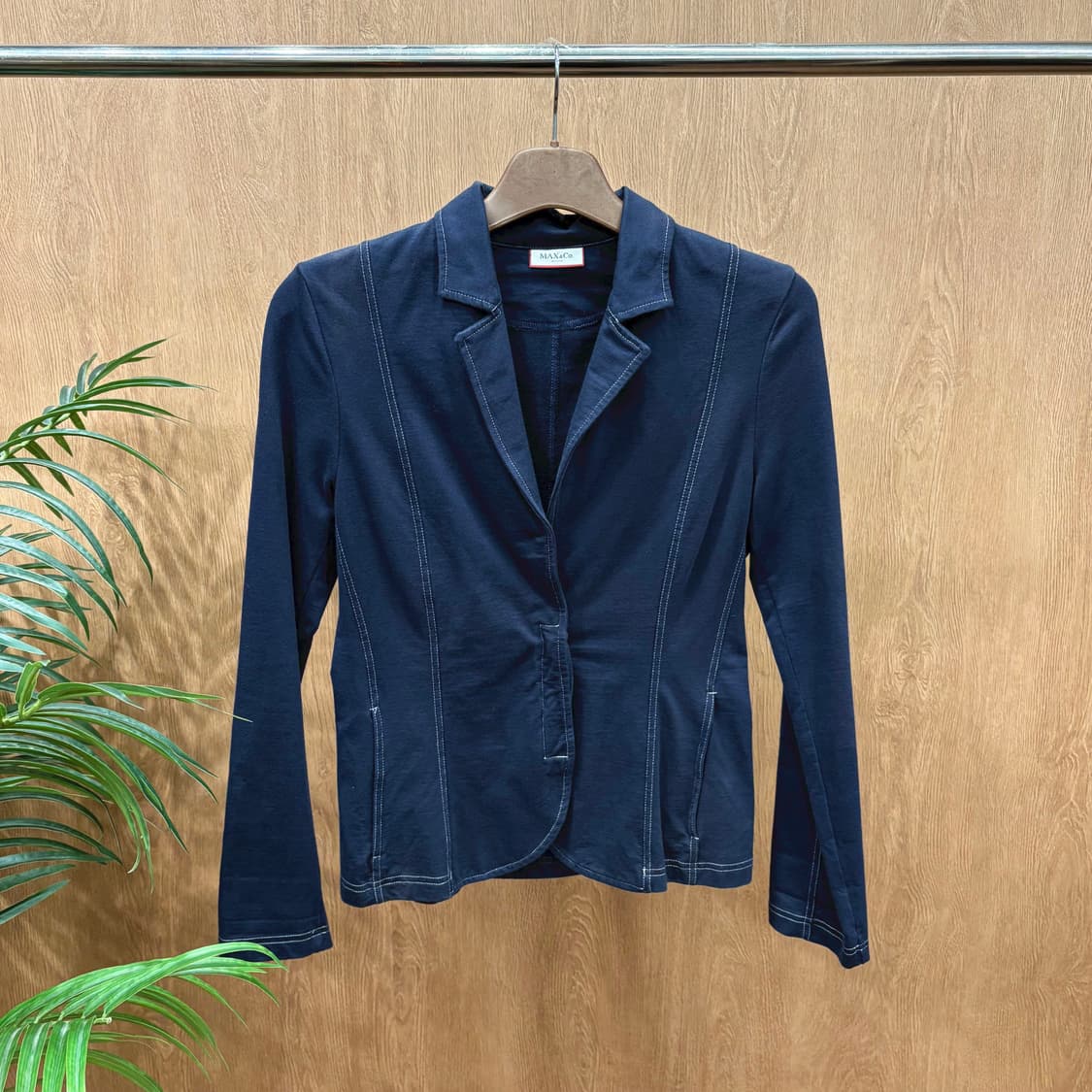 막스앤코 코튼 저지 테일러드 자켓 절개 라인 스티치 디테일 네이비 상품이미지1