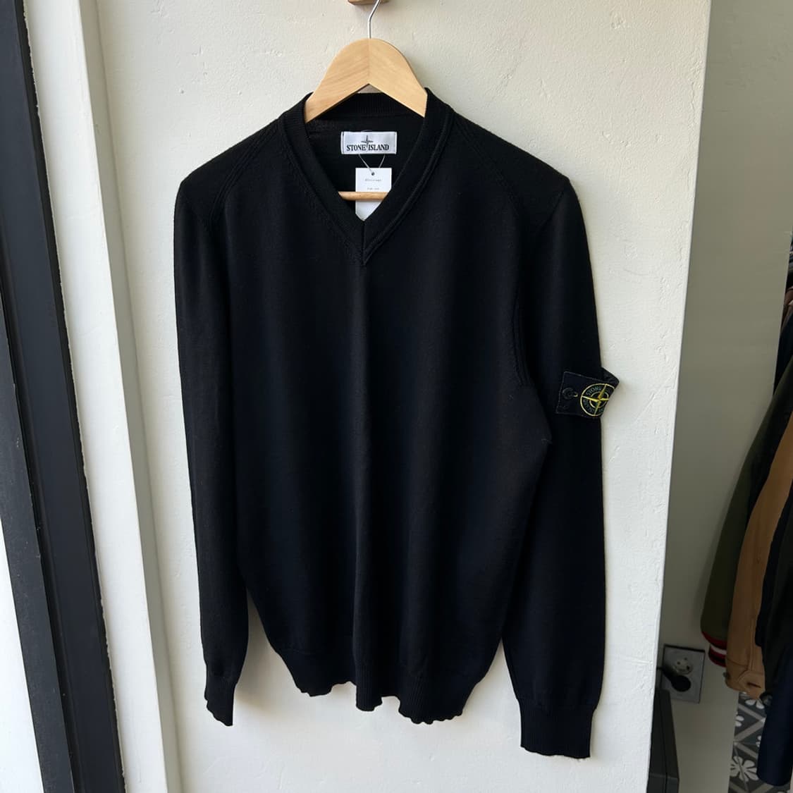 16133 - 스톤아일랜드 와펜 브이넥 니트 상품이미지2