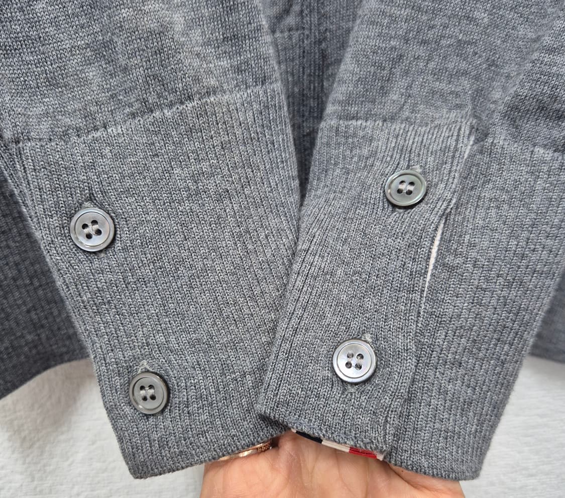 톰브라운 회색 사선 스트라이프 가디건 / 100(정품) 상품이미지5